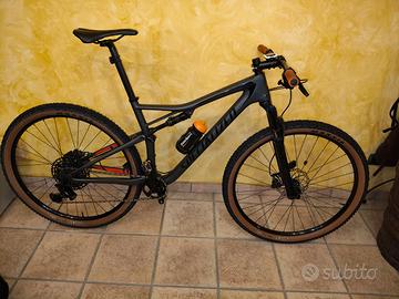 Specialized Epic carbon comp 29 full in taglia L.