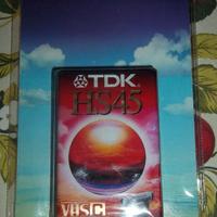 vhs-c TDK HS