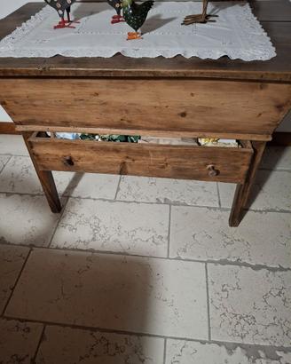 Madia in noce dell'800 restaurata