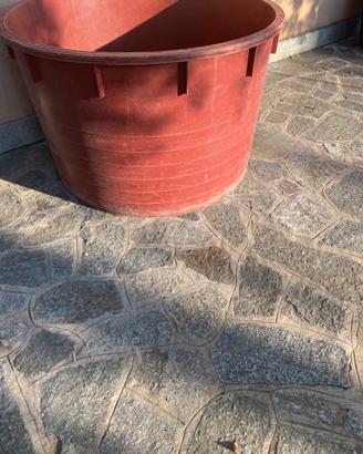 Tinozze usate per vino o altre mansioni
