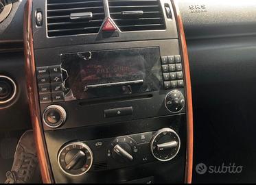 Macchina da agiustare, Mercedes