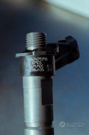 INIETTORE BOSCH 0445115007