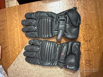 Guanti moto