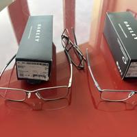 2 paia Occhiali da lettura oakley  00X3217