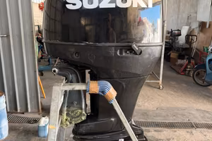 SUZUKI DF 250 PER PEZZI DI RICAMBIO