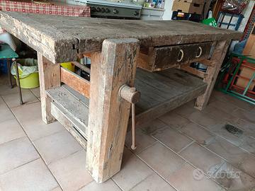 Antico banco da falegname – da restaurare