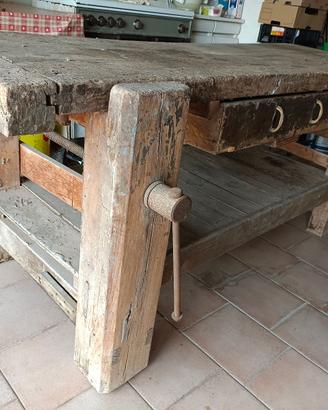 Antico banco da falegname – da restaurare