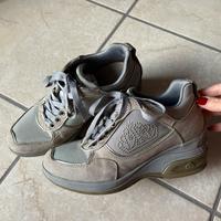 Scarpe Fornarina grigie