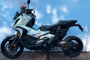 HONDA X-ADV 750