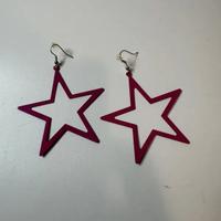 Orecchini pendenti a forma di stella fucsia