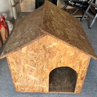 Cuccia in legno per cani taglia media