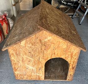 Cuccia in legno per cani taglia media