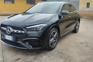Mercedes Benz GLA 200 Premium AMG