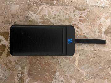Power bank da 40000 mAh usato