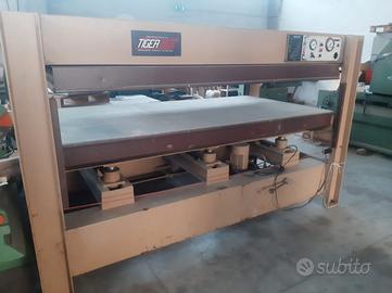 Pressa per Falegnameria Tiger 2500x1300 mod.TR/6C