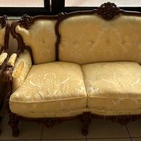 Salotto classico divano 3 posti + due poltrone