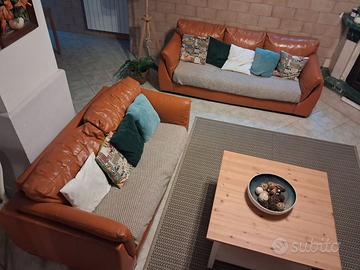Coppia divani in pelle 3+2