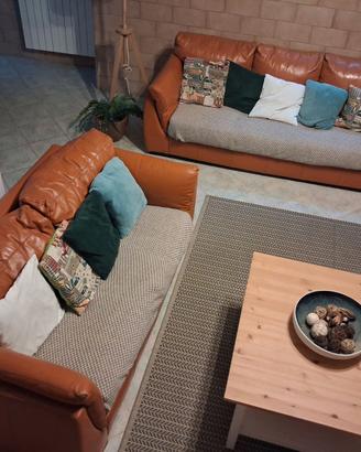 Coppia divani in pelle 3+2
