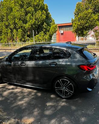 Bmw serie 1  116d Msport