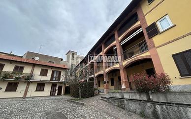 Bilocale in centro a Figino