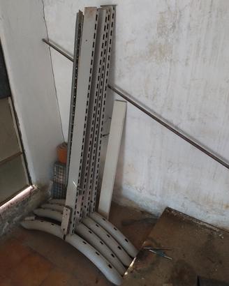 scaffali sia per centri commerciali che scaffali 
