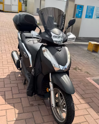 HONDA SH 300 ABS(2017)Nero opaco tagliandato