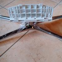 piedistallo porta televisore nuovo mai usato Samsu