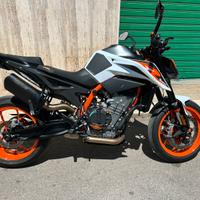 Ktm duke 890 r