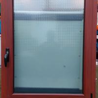 finestra in alluminio 