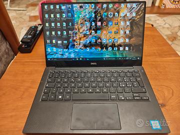 Dell XPS 9360 13" Core i7 1.8 GHz - SSD 256 GB - 8