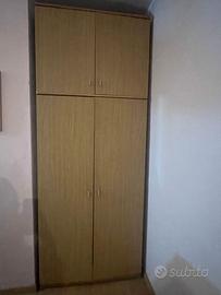 armadio in legno