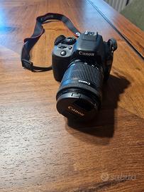 Canon EOS 100D - Reflex compatta e performante con