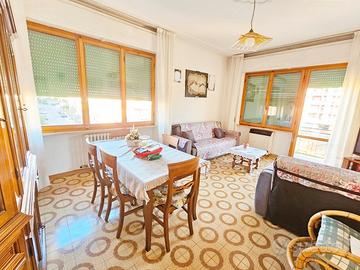 Appartamento con 3 camere e giardino U/972