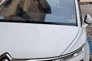 Auto in discrete condizioni