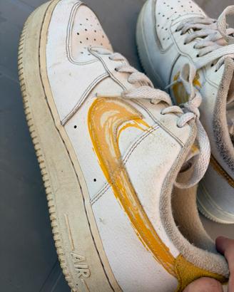 Air Force 1 - Swoosh giallo