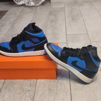 Jordan nere e blu mai usate