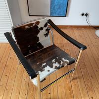Poltroncina LC1 Le Corbusier MDF ITALIA Milano