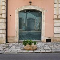 Negozio a Putignano, via Dante Alighieri 65