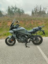 YAMAHA TRACER 9
