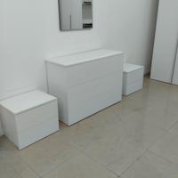 gruppo comò comodini specchio