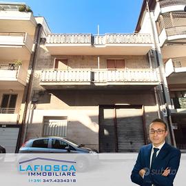 Intero fabbricato in zona Giulianello
