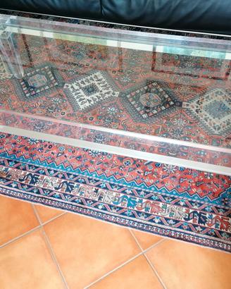 tavolino in plexiglass