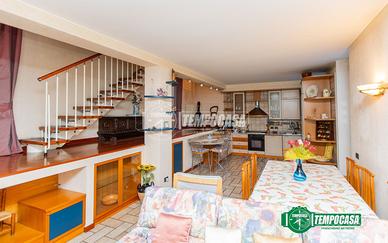 CASA INDIPENDENTE SU DUE LIVELLI IN ZONA SAN GIUSE