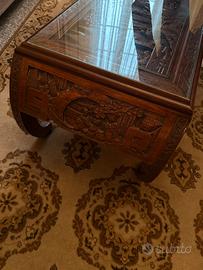 Tavolino cinese intagliato a mano