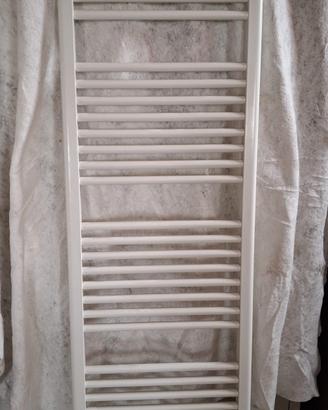 Scaldasalviette bagno nuovo