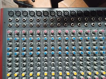 Clamoroso!!!Mixer Allen & heath Zed 22 fx 