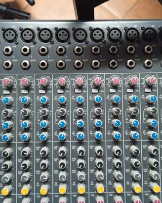 Clamoroso!!!Mixer Allen & heath Zed 22 fx 