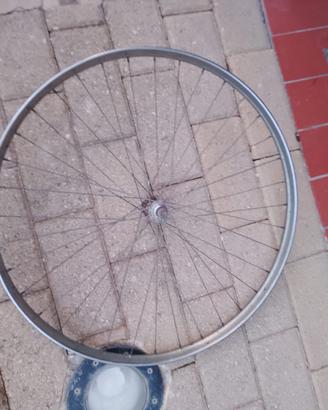 Ruota bici con freni a bacchetta