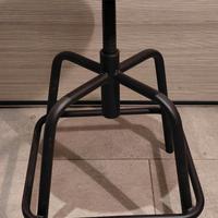 Sgabello regolabile in legno e metallo