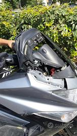 Tmax 500 incidentato